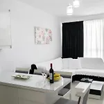 Cheerful Home! *
