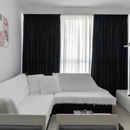 Cheerful Home! *