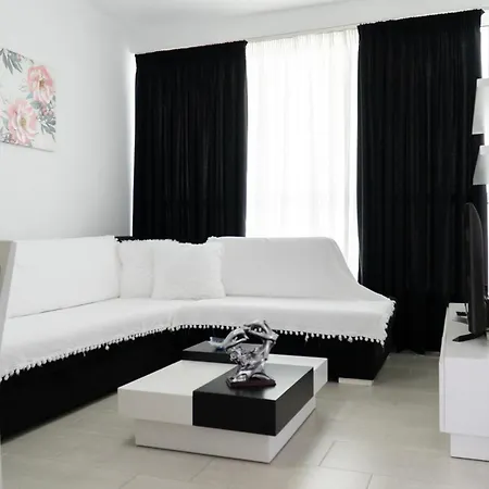 Cheerful Home! * Saranda