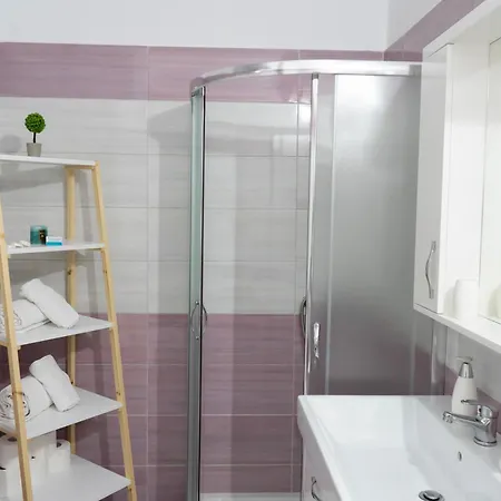 Apartman Cheerful Home! *